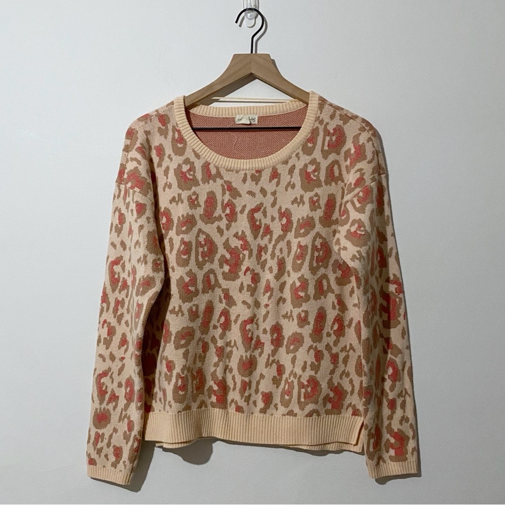 Maison Jules Beige Coral Leopard Pullover Sweater Medium